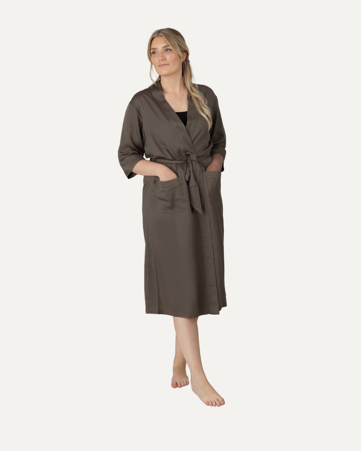 Bambus kimono | Lang damemodel | Taupe