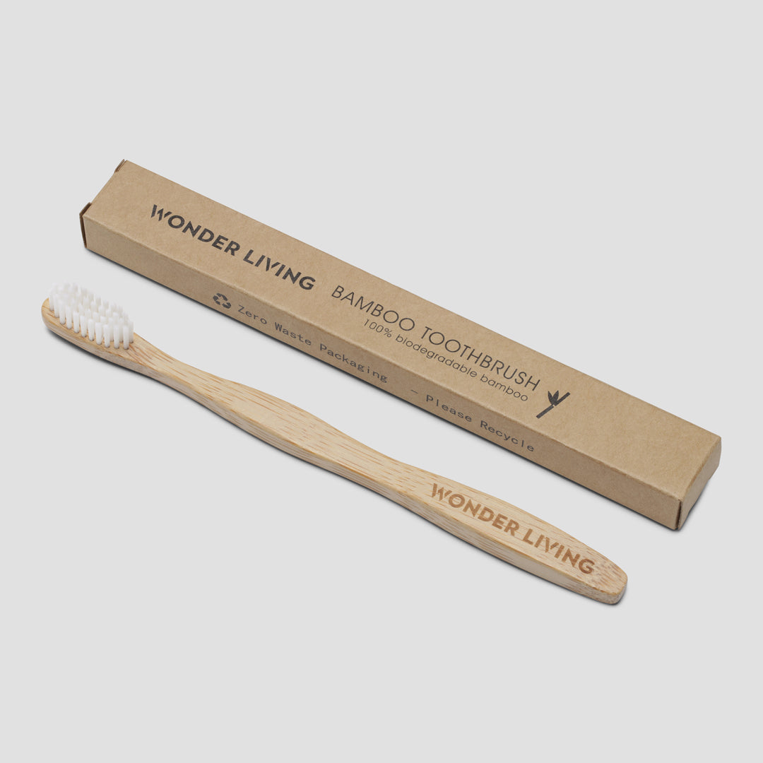 Bambus tandbørste – medium – naturlig hvid